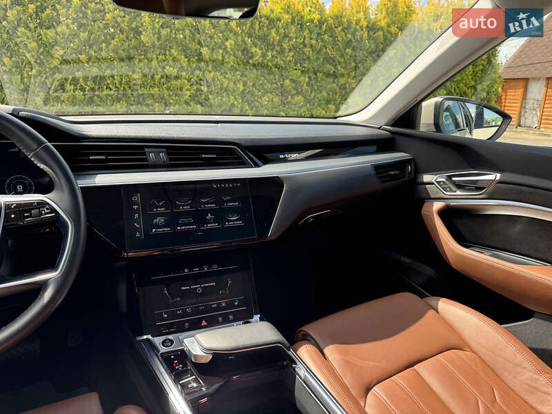 Внедорожник / Кроссовер Audi e-tron Sportback 2020 в Стрые