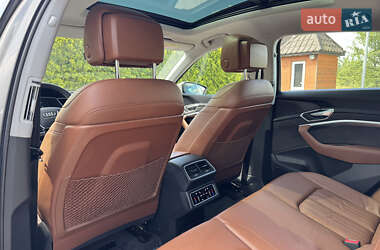 Внедорожник / Кроссовер Audi e-tron Sportback 2020 в 