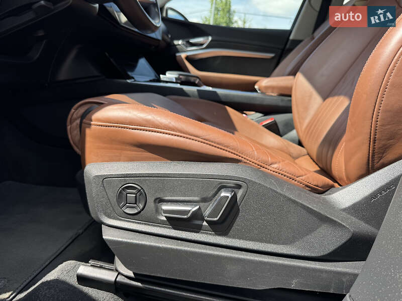 Внедорожник / Кроссовер Audi e-tron Sportback 2020 в Стрые