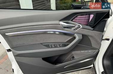 Внедорожник / Кроссовер Audi e-tron Sportback 2022 в 