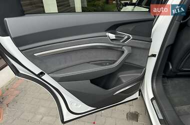 Внедорожник / Кроссовер Audi e-tron Sportback 2022 в 