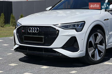 Внедорожник / Кроссовер Audi e-tron Sportback 2020 в 