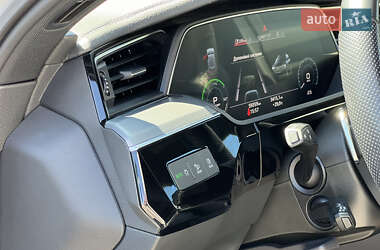 Внедорожник / Кроссовер Audi e-tron Sportback 2020 в 