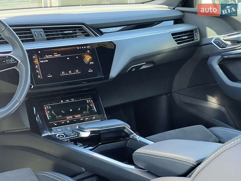 Внедорожник / Кроссовер Audi e-tron Sportback 2020 в Ужгороде