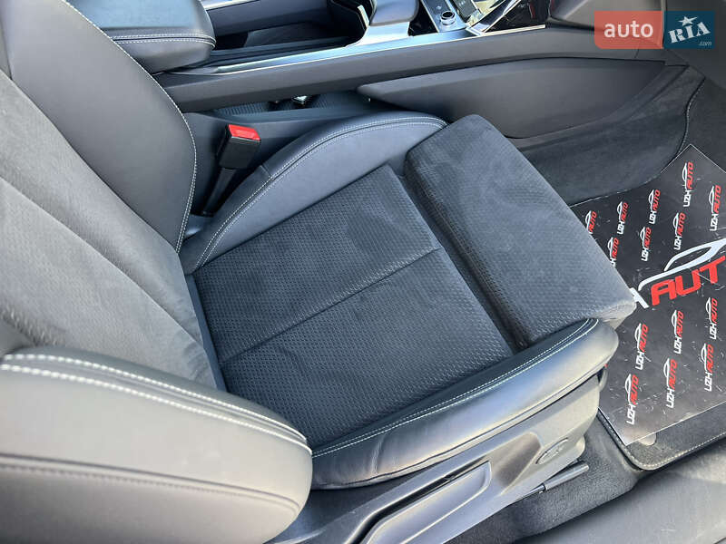Внедорожник / Кроссовер Audi e-tron Sportback 2020 в Ужгороде