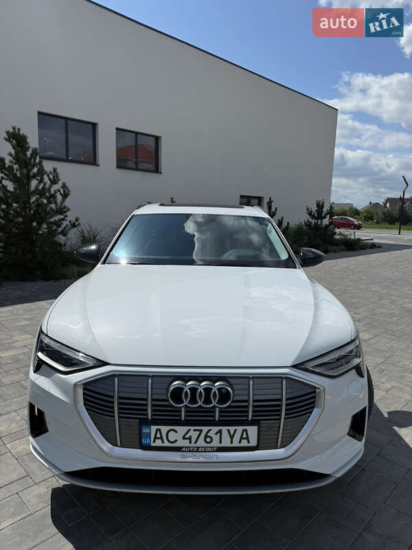 Позашляховик / Кросовер Audi e-tron Sportback 2020 в Луцьку