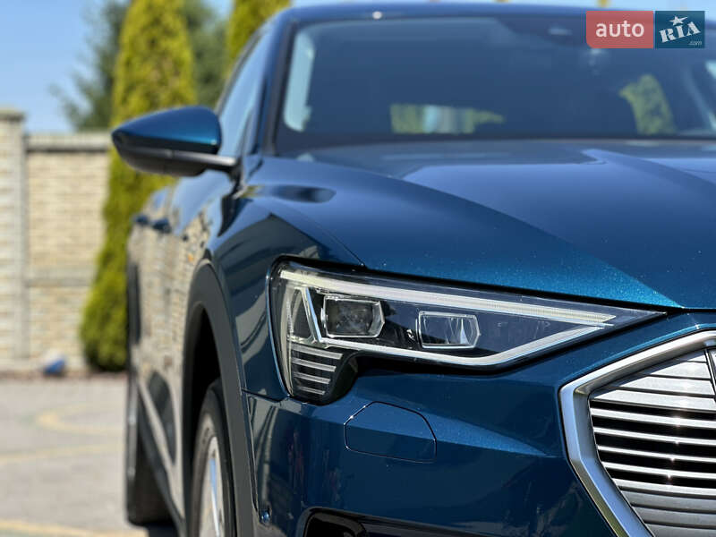 Позашляховик / Кросовер Audi e-tron Sportback 2021 в Тернополі