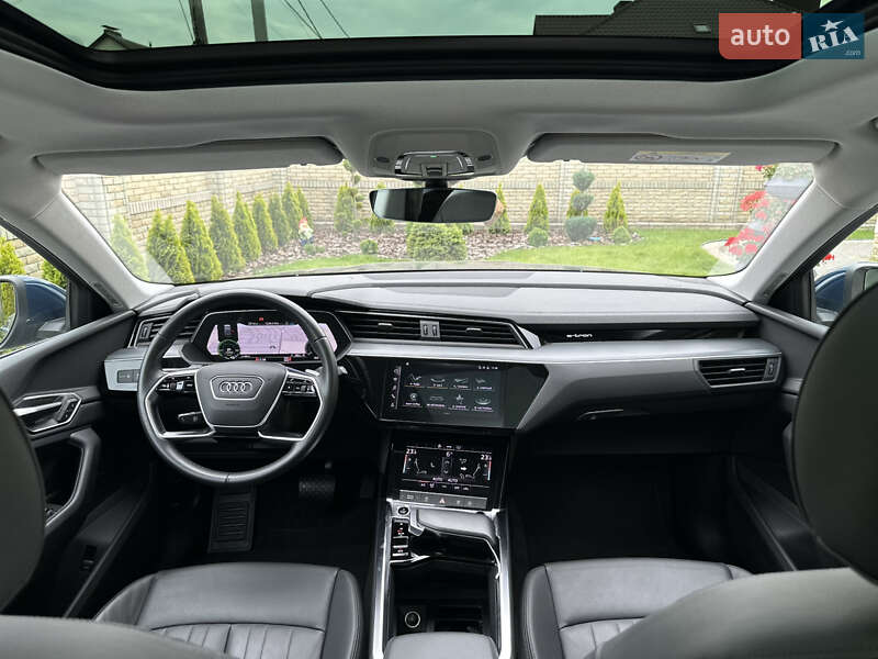 Позашляховик / Кросовер Audi e-tron Sportback 2021 в Тернополі