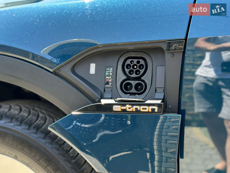 Позашляховик / Кросовер Audi e-tron Sportback 2021 в Тернополі