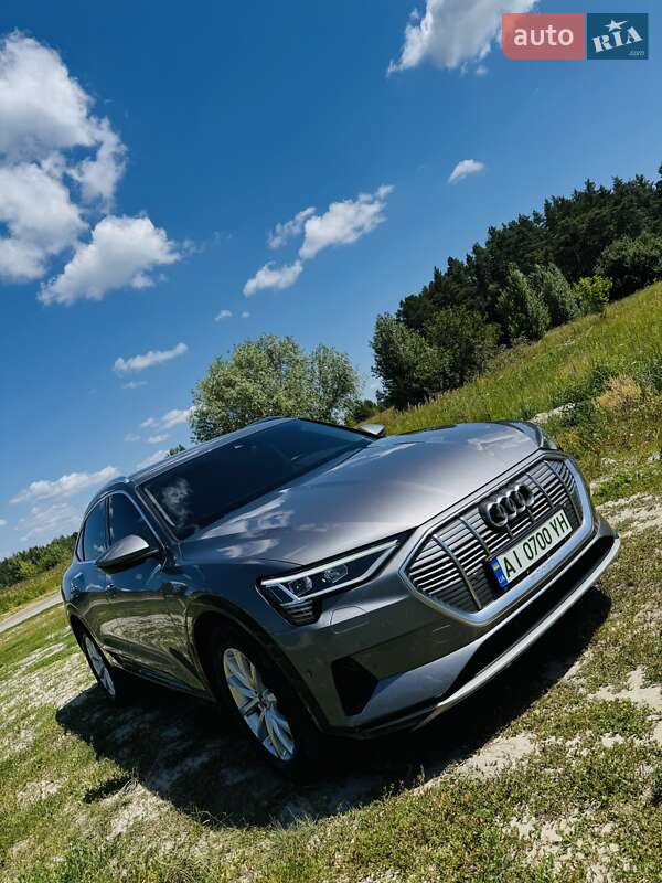 Внедорожник / Кроссовер Audi e-tron Sportback 2020 в Обухове