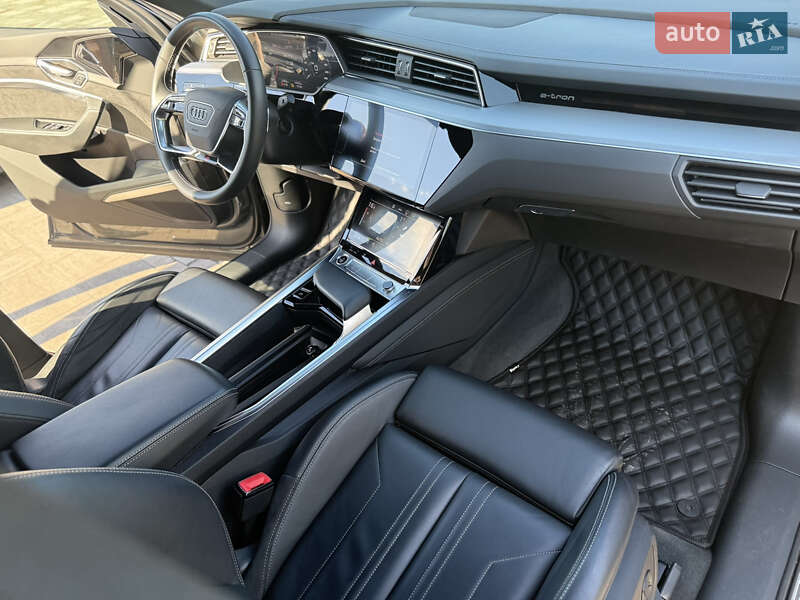 Внедорожник / Кроссовер Audi e-tron Sportback 2020 в Киеве