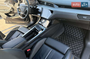Внедорожник / Кроссовер Audi e-tron Sportback 2020 в 