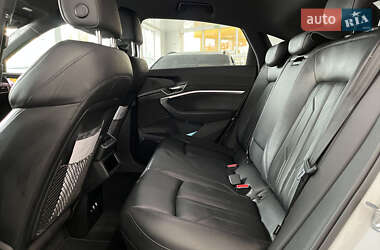 Внедорожник / Кроссовер Audi e-tron Sportback 2020 в 