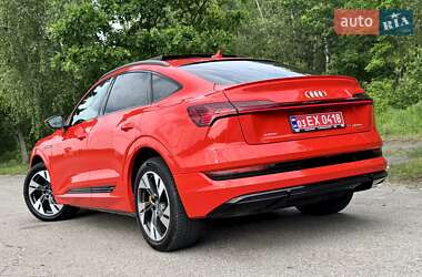 Внедорожник / Кроссовер Audi e-tron Sportback 2021 в 