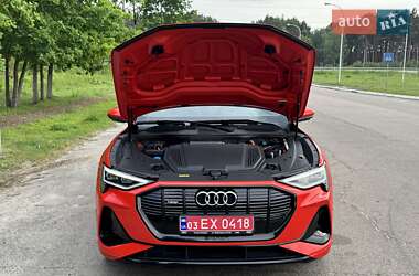 Внедорожник / Кроссовер Audi e-tron Sportback 2021 в 