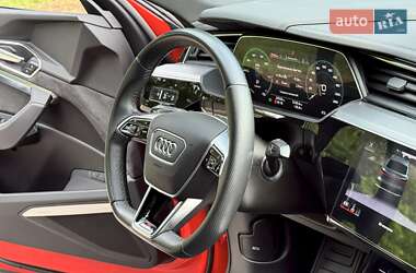 Внедорожник / Кроссовер Audi e-tron Sportback 2021 в 