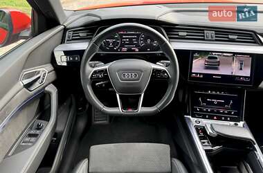 Внедорожник / Кроссовер Audi e-tron Sportback 2021 в 