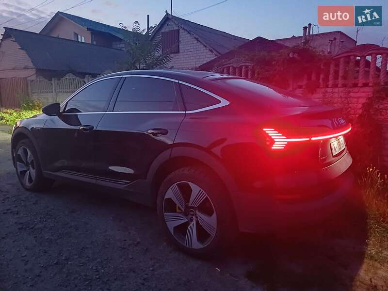 Внедорожник / Кроссовер Audi e-tron Sportback 2020 в Днепре