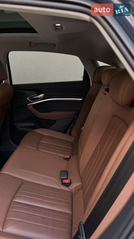 Внедорожник / Кроссовер Audi e-tron Sportback 2021 в Ивано-Франковске фото 39 Внедорожник / Кроссовер Audi e-tron Sportback 2021 в Ивано-Франковске