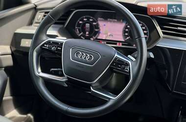 Внедорожник / Кроссовер Audi e-tron Sportback 2021 в 