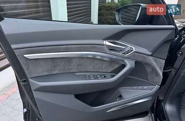Внедорожник / Кроссовер Audi e-tron Sportback 2021 в 
