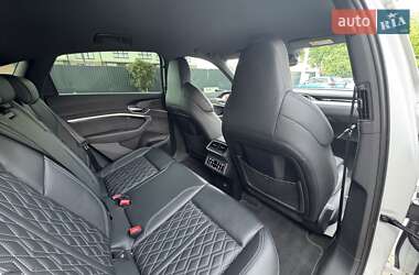 Внедорожник / Кроссовер Audi e-tron Sportback 2022 в 