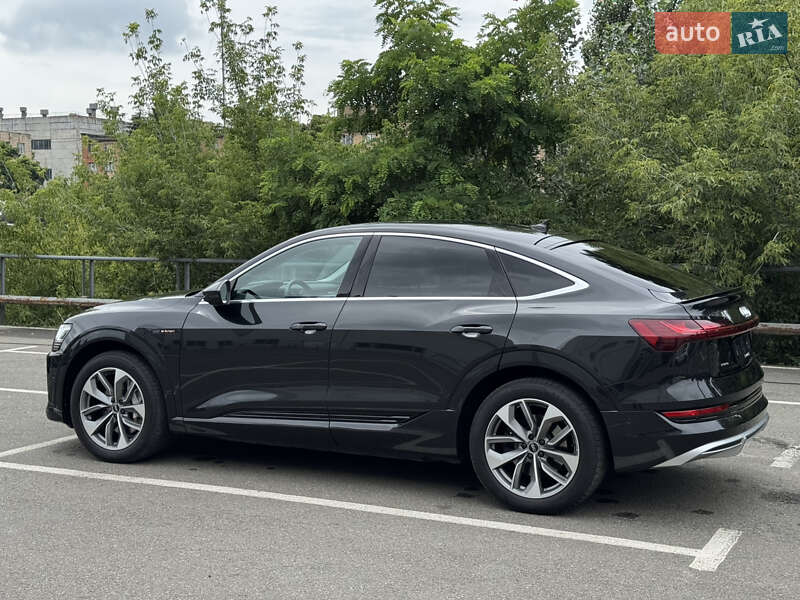 Внедорожник / Кроссовер Audi e-tron Sportback 2021 в Киеве