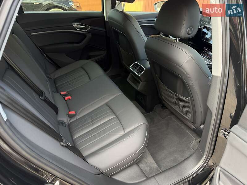 Внедорожник / Кроссовер Audi e-tron Sportback 2020 в Коломые