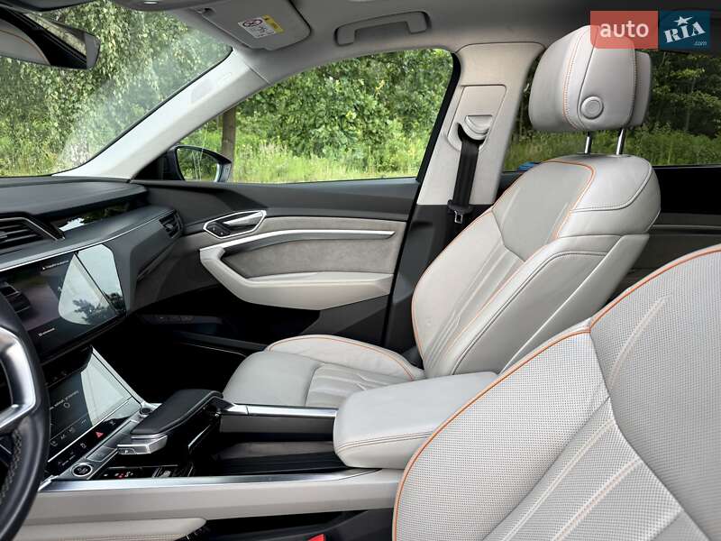 Внедорожник / Кроссовер Audi e-tron Sportback 2021 в Киеве