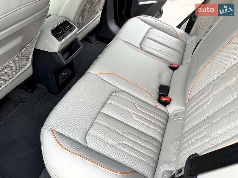 Внедорожник / Кроссовер Audi e-tron Sportback 2021 в Киеве