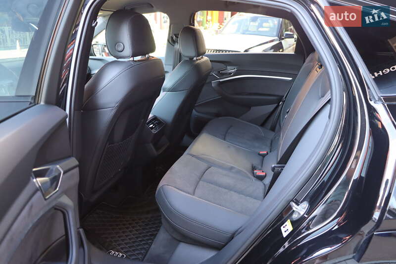 Внедорожник / Кроссовер Audi e-tron Sportback 2022 в Львове