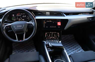 Позашляховик / Кросовер Audi e-tron Sportback 2022 в Львові