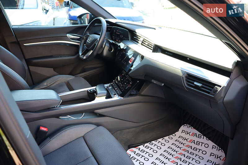 Внедорожник / Кроссовер Audi e-tron Sportback 2022 в Львове