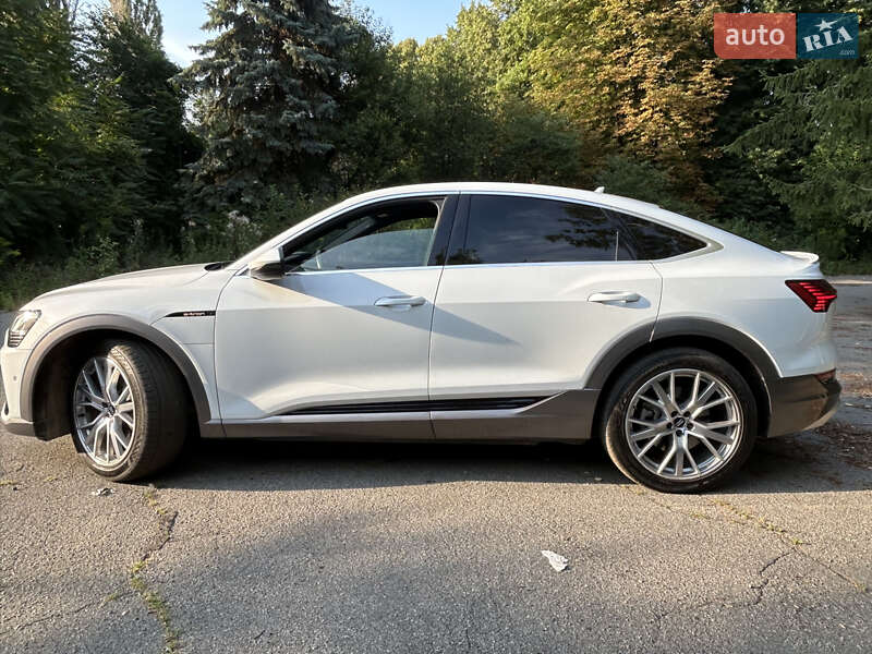 Внедорожник / Кроссовер Audi e-tron Sportback 2020 в Днепре фото 21 Внедорожник / Кроссовер Audi e-tron Sportback 2020 в Днепре