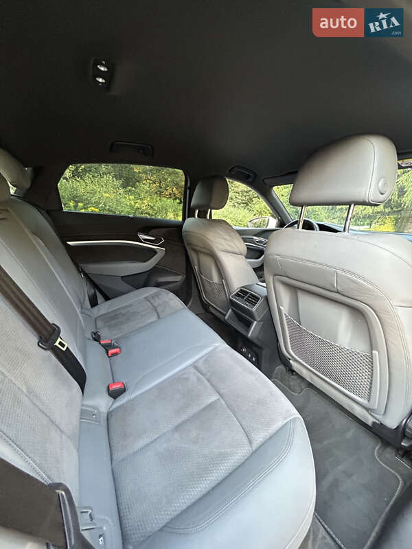 Внедорожник / Кроссовер Audi e-tron Sportback 2020 в Днепре фото 26 Внедорожник / Кроссовер Audi e-tron Sportback 2020 в Днепре