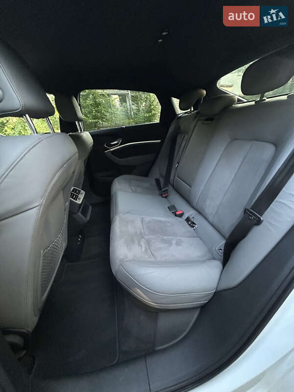 Внедорожник / Кроссовер Audi e-tron Sportback 2020 в Днепре фото 35 Внедорожник / Кроссовер Audi e-tron Sportback 2020 в Днепре