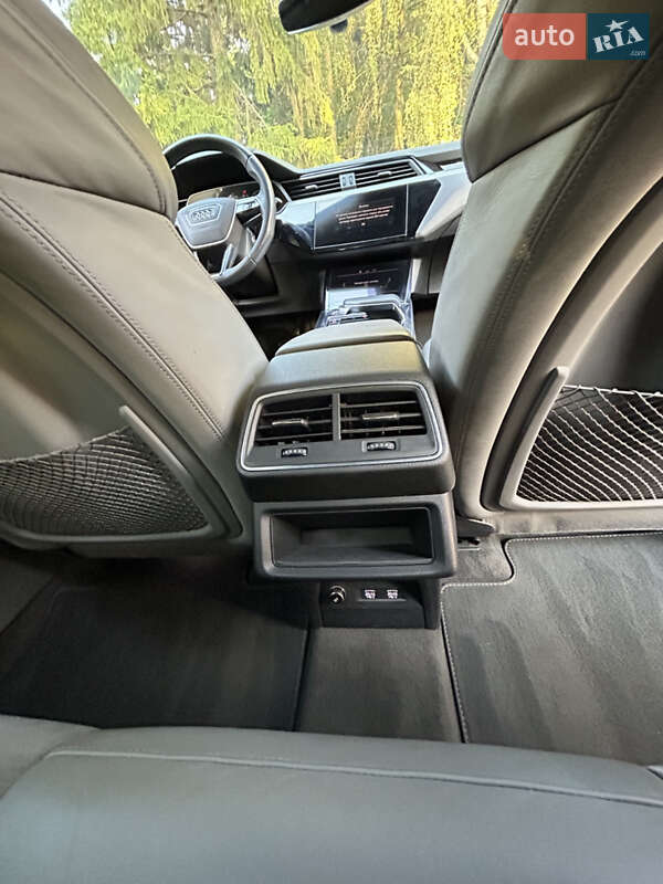 Внедорожник / Кроссовер Audi e-tron Sportback 2020 в Днепре фото 41 Внедорожник / Кроссовер Audi e-tron Sportback 2020 в Днепре