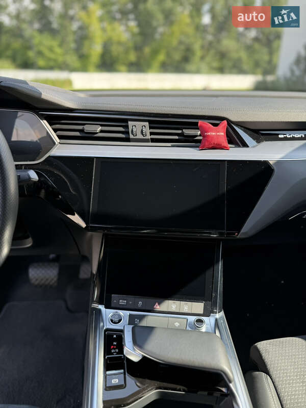 Позашляховик / Кросовер Audi e-tron Sportback 2022 в Луцьку фото 14 Позашляховик / Кросовер Audi e-tron Sportback 2022 в Луцьку