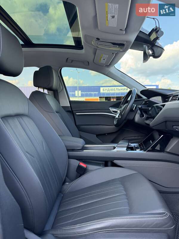Внедорожник / Кроссовер Audi e-tron Sportback 2021 в Сумах