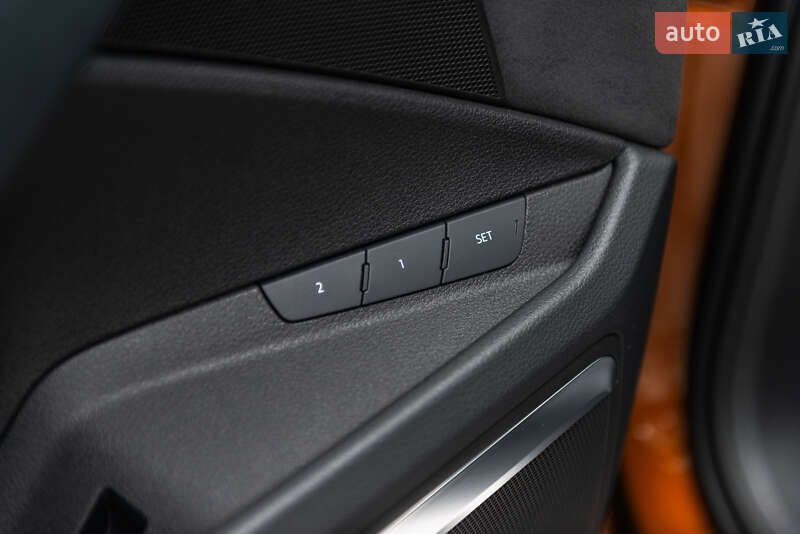 Позашляховик / Кросовер Audi e-tron Sportback 2022 в Мукачевому