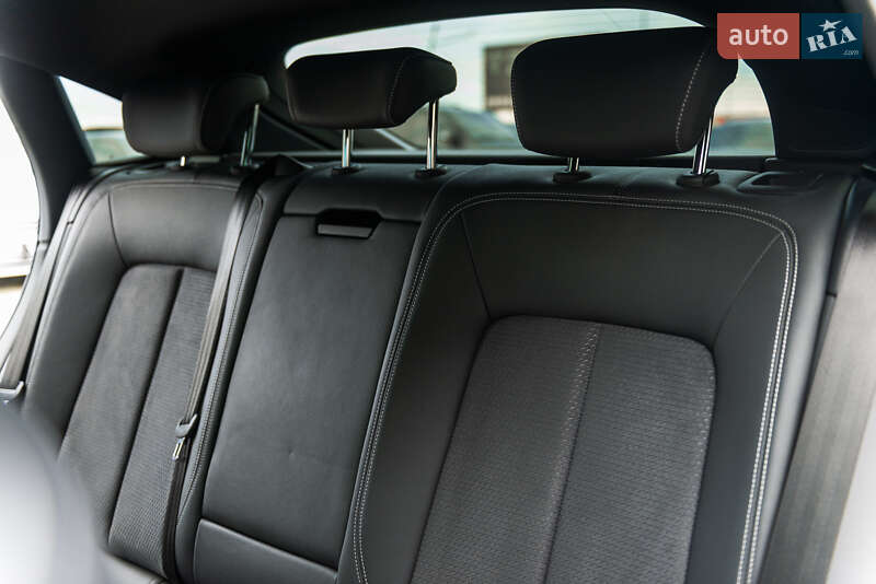 Позашляховик / Кросовер Audi e-tron Sportback 2022 в Мукачевому