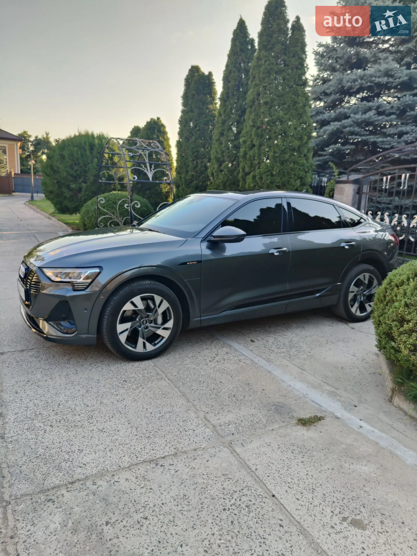 2021 Audi e-tron Sportback - мініатюра 10