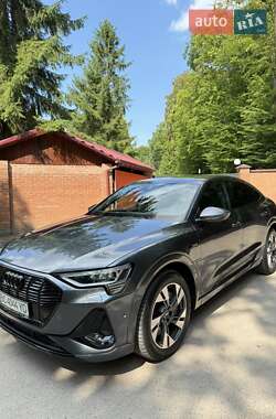 Внедорожник / Кроссовер Audi e-tron Sportback 2022 в Львове