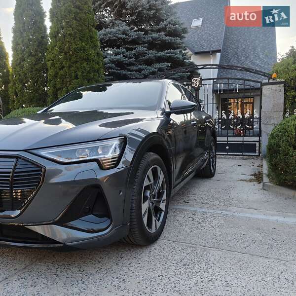 Позашляховик / Кросовер Audi e-tron Sportback 2021 в Дніпрі фото 14 Позашляховик / Кросовер Audi e-tron Sportback 2021 в Дніпрі