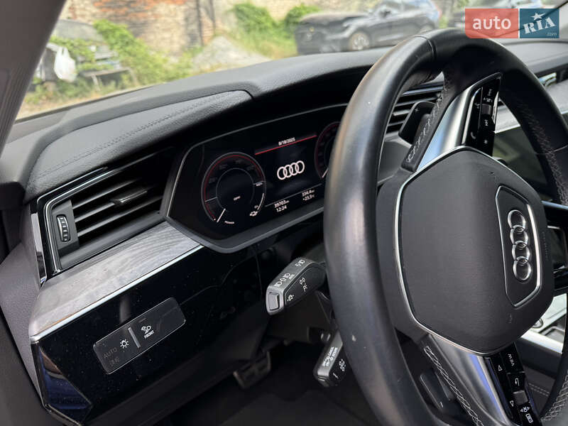 Внедорожник / Кроссовер Audi e-tron Sportback 2022 в Львове