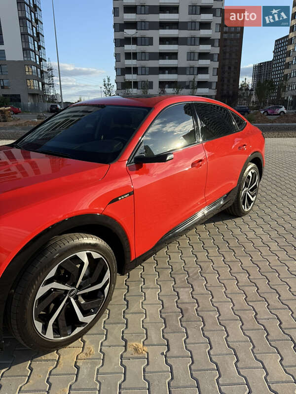 Внедорожник / Кроссовер Audi e-tron Sportback 2020 в Киеве фото 6 Внедорожник / Кроссовер Audi e-tron Sportback 2020 в Киеве