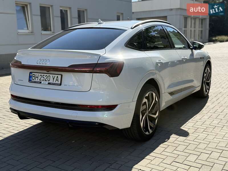 Позашляховик / Кросовер Audi e-tron Sportback 2021 в Одесі