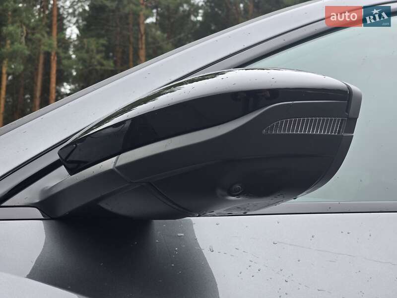 Позашляховик / Кросовер Audi e-tron Sportback 2020 в Ковелі