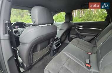 Внедорожник / Кроссовер Audi e-tron Sportback 2020 в 