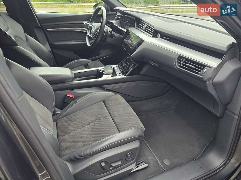 Позашляховик / Кросовер Audi e-tron Sportback 2020 в Ковелі